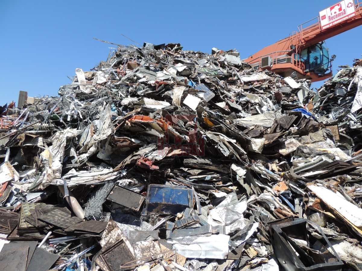 intrusismo y competencia desleal. Chatarra primera