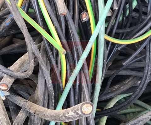 Mangueras y cables de cobre