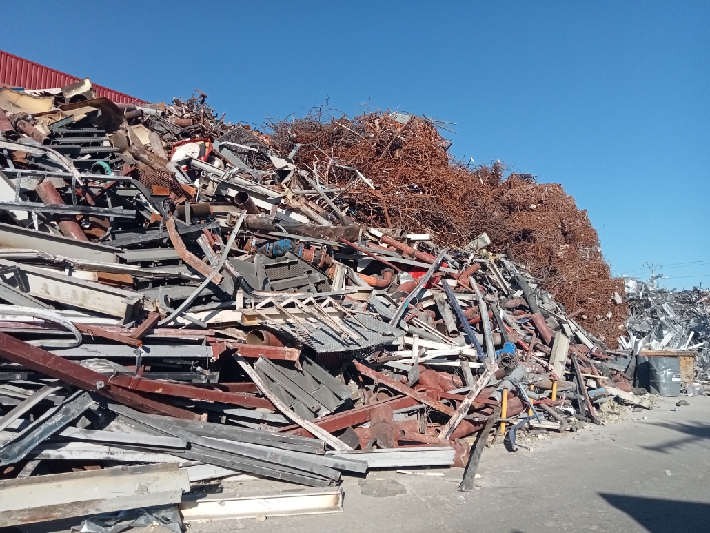 metales reciclables en chatarrería