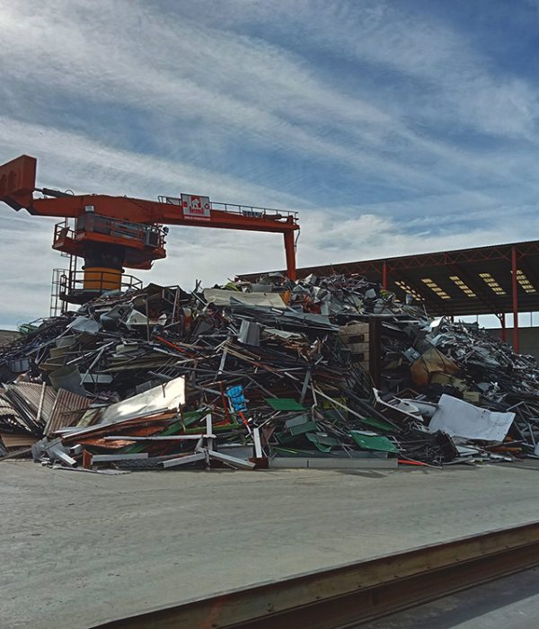 grua de recemsa trabajando